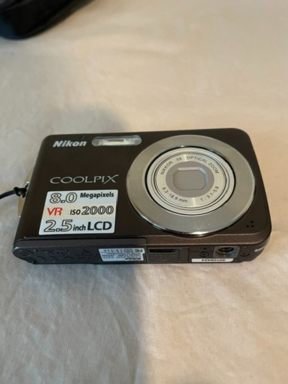 Nikon Coolpix S210 Digital Camera 8.0 MP 3X Optical Zoom - Picture 2 of 11